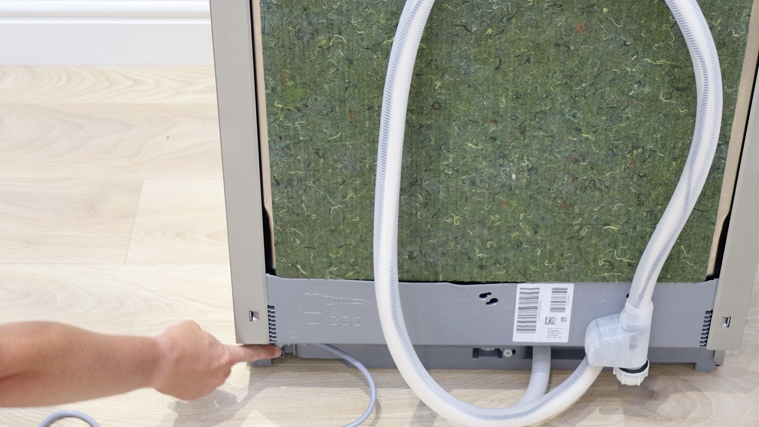 How to Replace a Dishwasher Cable Wire & Plug - Bosch